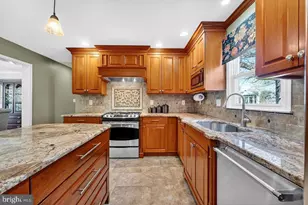 13 Madison Dr, West Windsor Township, NJ 08550 - Photo 17