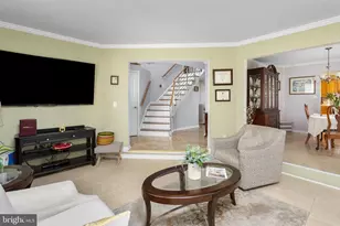 18 Geraldine Rd, East Windsor Township, NJ 08520 - Photo 5