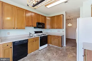 80 Nightingale Dr, Hamilton Township, NJ 08690 - Photo 5