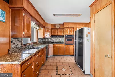 133 Cornwall Avenue, Trenton, NJ 08618 - Photo 3