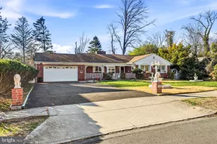 133 Cornwall Ave, Trenton, NJ 08618 - Photo 1