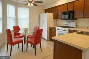 17 Banbury Ct, Robbinsville Township, NJ 08691 - Photo 9