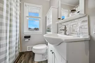 8 Toby Ln, Hamilton Township, NJ 08620 - Photo 13