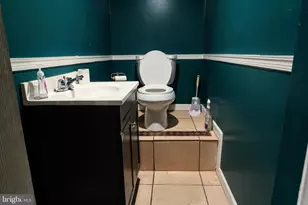 212 Commonwealth Ave, Trenton, NJ 08629 - Photo 11