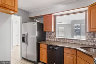 65 Allison Rd, Hightstown, NJ 08520 - Photo 9