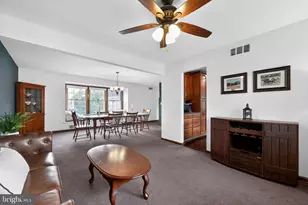 8 Valerie Ln, Lawrenceville, NJ 08648 - Photo 11