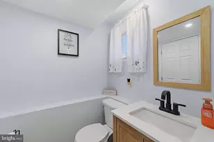 8 Falmouth Rd, Hamilton Township, NJ 08620 - Photo 21