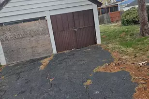 584 Parkway Ave, Ewing Township, NJ 08618 - Photo 9