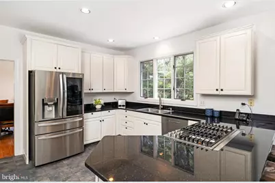 4 N Longfellow Drive, Princeton Junction, NJ 08550 - Photo 7