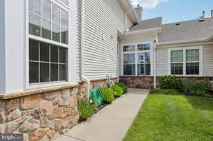 10 Dickens Dr, Lawrenceville, NJ 08648 - Photo 5