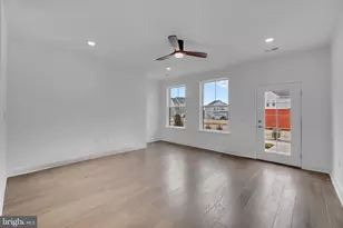 257 Lewis Fisher Dr, Pennington, NJ 08534 - Photo 9