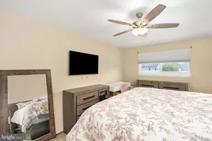 28 Walt Whitman Way, Hamilton Township, NJ 08690 - Photo 19