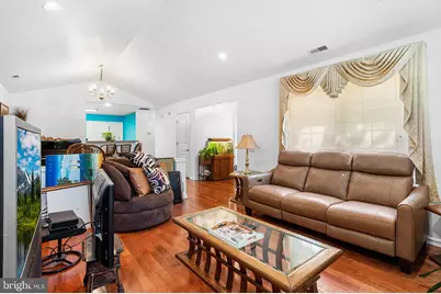 172 Federal Point Boulevard, Lawrence Township, NJ 08648 - Photo 7
