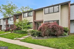 65 Bennington Dr, Hightstown, NJ 08520 - Photo 1