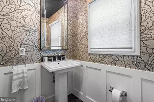 205 Renfrew Ave, Trenton, NJ 08618 - Photo 11