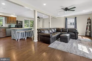 106 Johnstone Dr, Pennington, NJ 08534 - Photo 5