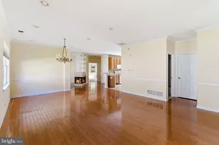 102 Hummingbird Dr, Hamilton Township, NJ 08690 - Photo 37
