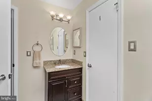 252 Andover Pl, Robbinsville Township, NJ 08691 - Photo 17