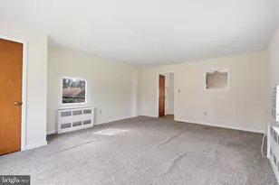 25 Diverty Rd, Pennington, NJ 08534 - Photo 13