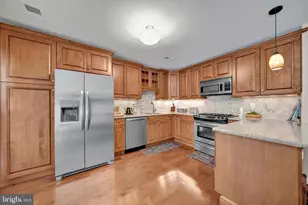 307 Bollen Ct, Pennington, NJ 08534 - Photo 15