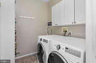 17 Brookshire Dr, Robbinsville, NJ 08691 - Photo 27
