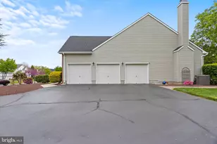 17 Brookshire Dr, Robbinsville, NJ 08691 - Photo 7