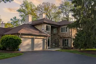 7 Marvin Ct, Lawrenceville, NJ 08648 - Photo 1