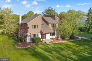 7 Sheridan Dr, West Windsor Township, NJ 08550 - Photo 1