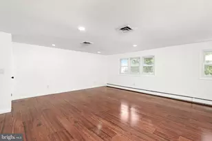 583 Edinburg Rd, Hamilton Township, NJ 08619 - Photo 19