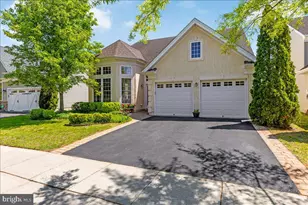 31 Aristotle Way, East Windsor Township, NJ 08512 - Photo 3