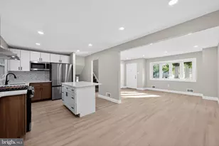 1976 Arena Dr, Hamilton Township, NJ 08610 - Photo 15
