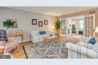 7 Hamton E, Robbinsville Township, NJ 08691 - Photo 5