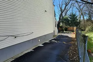 135 Fountain Ave, Trenton, NJ 08618 - Photo 17