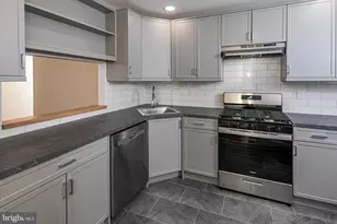 56 Barberry Ct, Lawrenceville, NJ 08648 - Photo 5