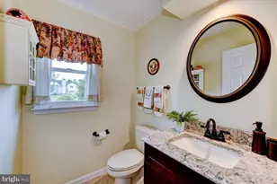 8 Bradford Ct, Princeton Junction, NJ 08550 - Photo 27