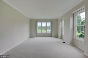 8 Bradford Ct, Princeton Junction, NJ 08550 - Photo 11