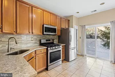 246 Brinley Drive, Pennington, NJ 08534 - Photo 9