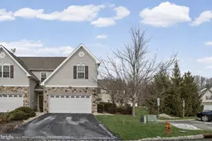 246 Brinley Dr, Pennington, NJ 08534 - Photo 1
