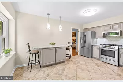 45 W Long Drive, Lawrence Township, NJ 08648 - Photo 9