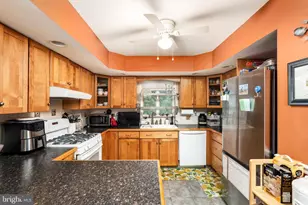 9 Alton Rd, Hamilton Township, NJ 08619 - Photo 7