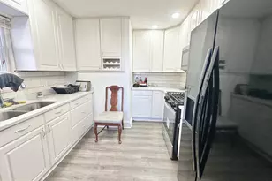 1038 Genesee St, Trenton, NJ 08610 - Photo 7