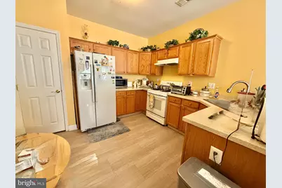 75 Meadowlark Drive, Hamilton Township, NJ 08690 - Photo 7