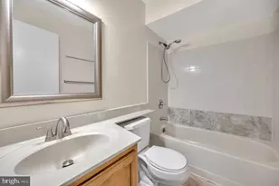 204 Salem Ct, Princeton, NJ 08540 - Photo 15