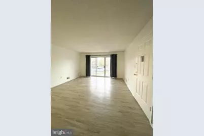 16 Aspen Court #16, Hamilton Township, NJ 08619 - Photo 5