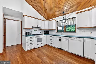 17 Azalea Way, Hamilton Township, NJ 08690 - Photo 11