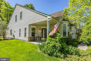 47 Lexington Dr, Pennington, NJ 08534 - Photo 1