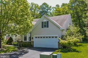 47 Lexington Dr, Pennington, NJ 08534 - Photo 1