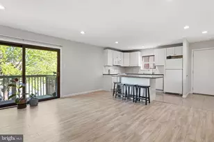 702 Meadow Woods Ln, Lawrence, NJ 08648 - Photo 3