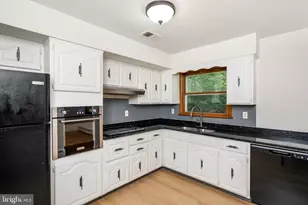 60 Broad Ave, Ewing Township, NJ 08638 - Photo 13