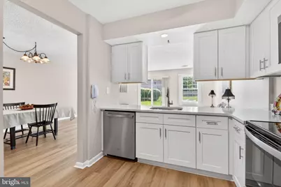 16 Goldenrod Court, Trenton, NJ 08690 - Photo 15